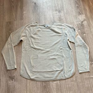 Barefoot Dreams baseball sleeve pastel sage green cozy top. Kangaroo pocket!